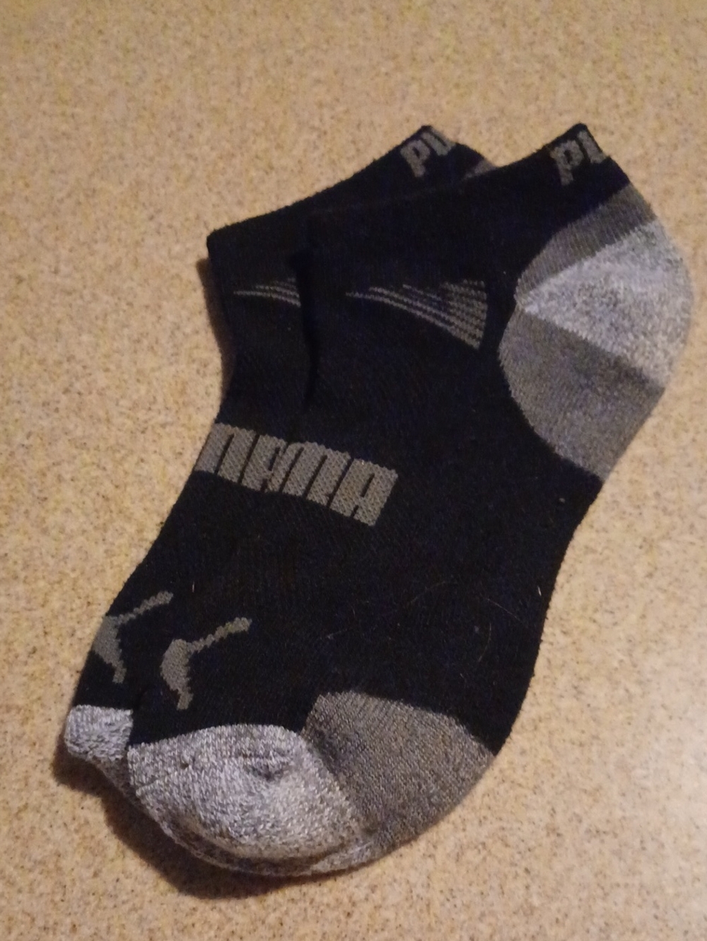 > New 4 Pairs Puma Black & Gray Low-Cut Athletic Socks - Ankle